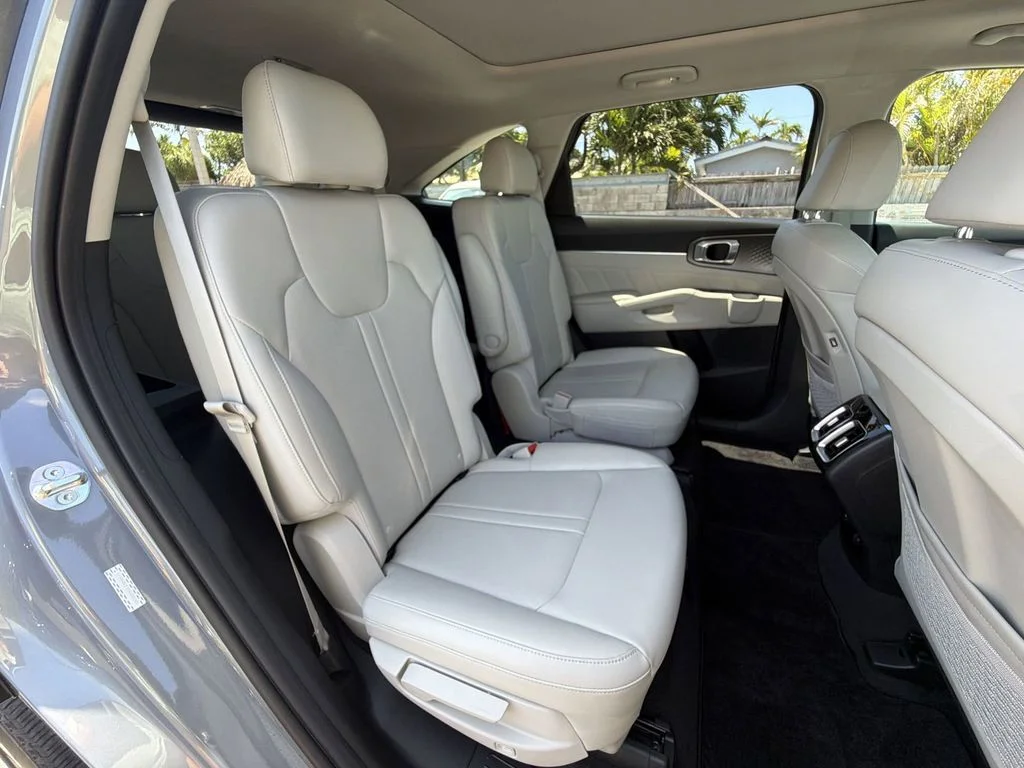 Used 2023 Silver Kia SX image 34