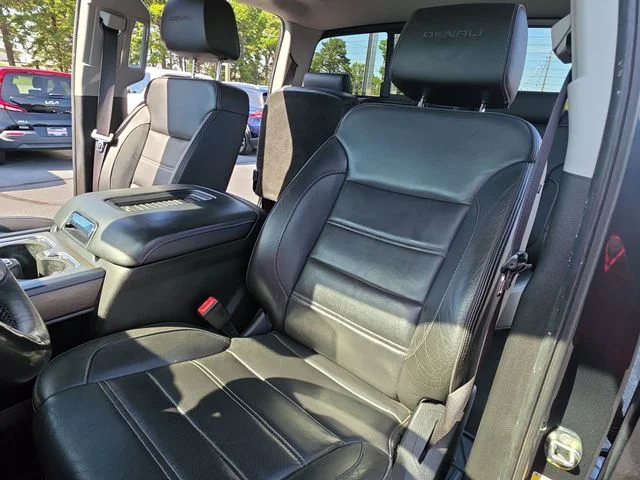 Used 2018 Gray GMC Denali image 16