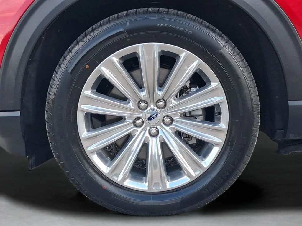 Used 2023 Red Ford Limited image 34