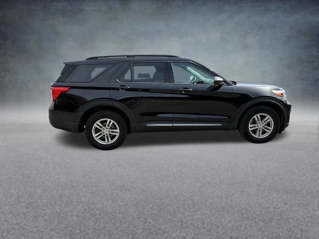 Certified Used 2023 Black Metallic Ford XLT image 7