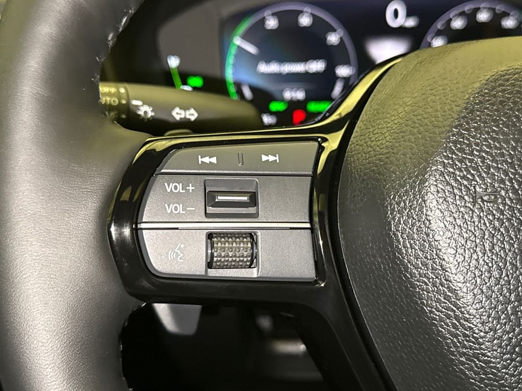 New 2026 Platinum White Pearl Honda Touring image 33