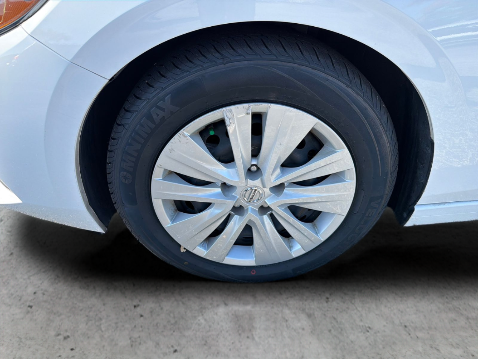 Certified Used 2023 White Nissan S image 33