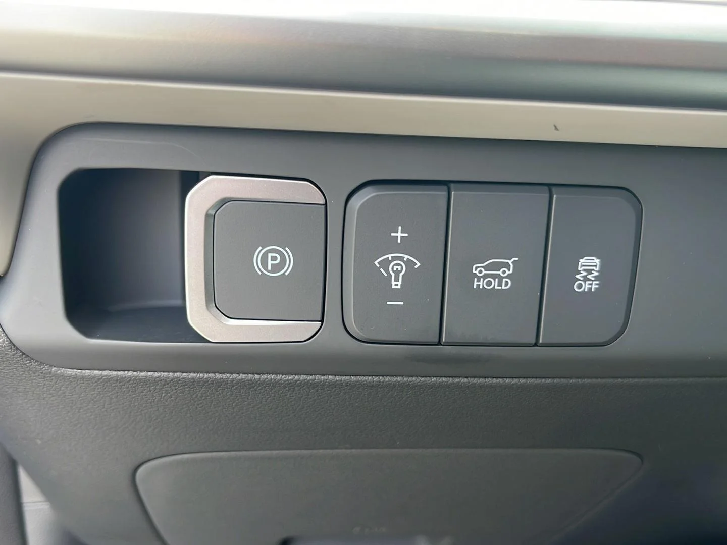 New 2026 Rockwood Green Hyundai SEL image 25