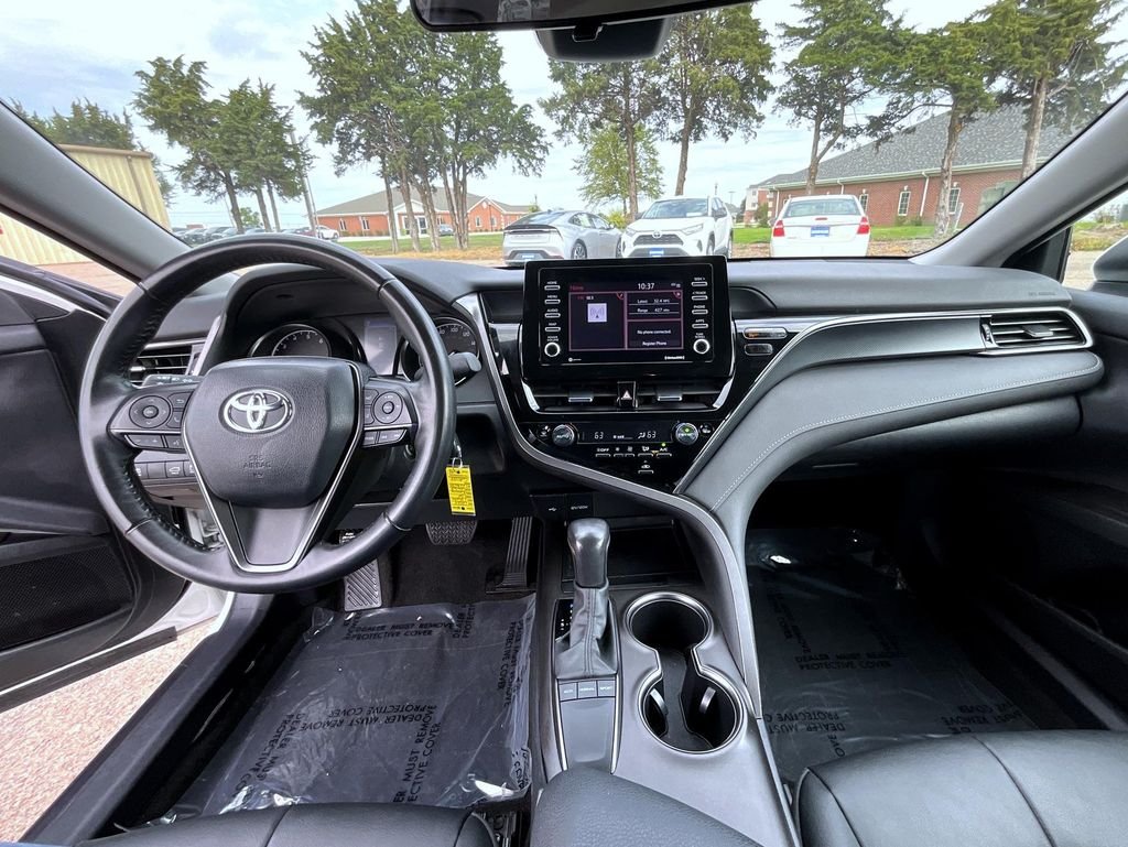 2024 Toyota Camry SE - Photo 13