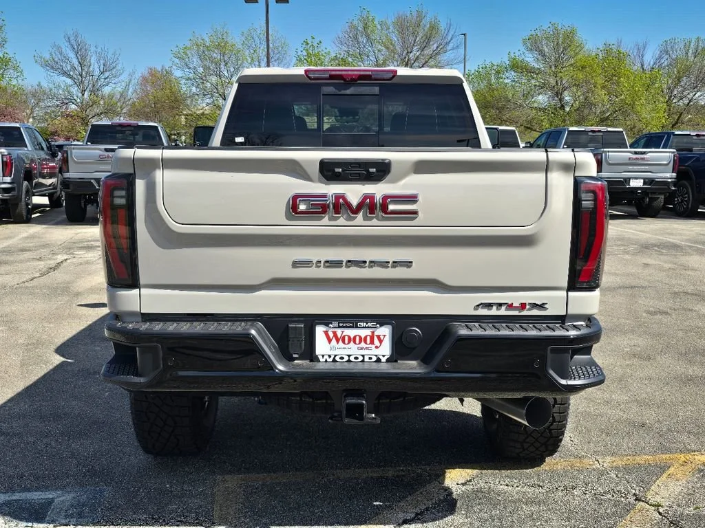 2026 GMC Sierra 2500HD AT4X - Photo 8