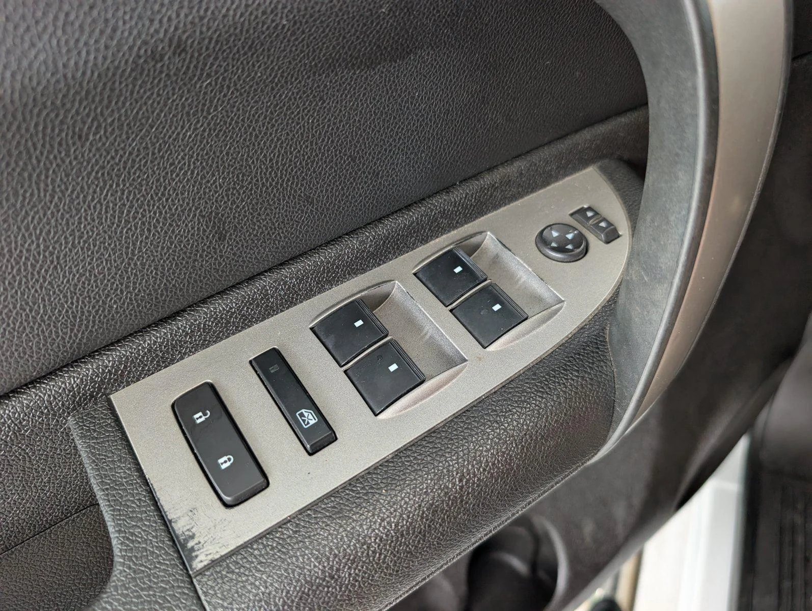 Used 2007 Summit White GMC SLE2 image 29