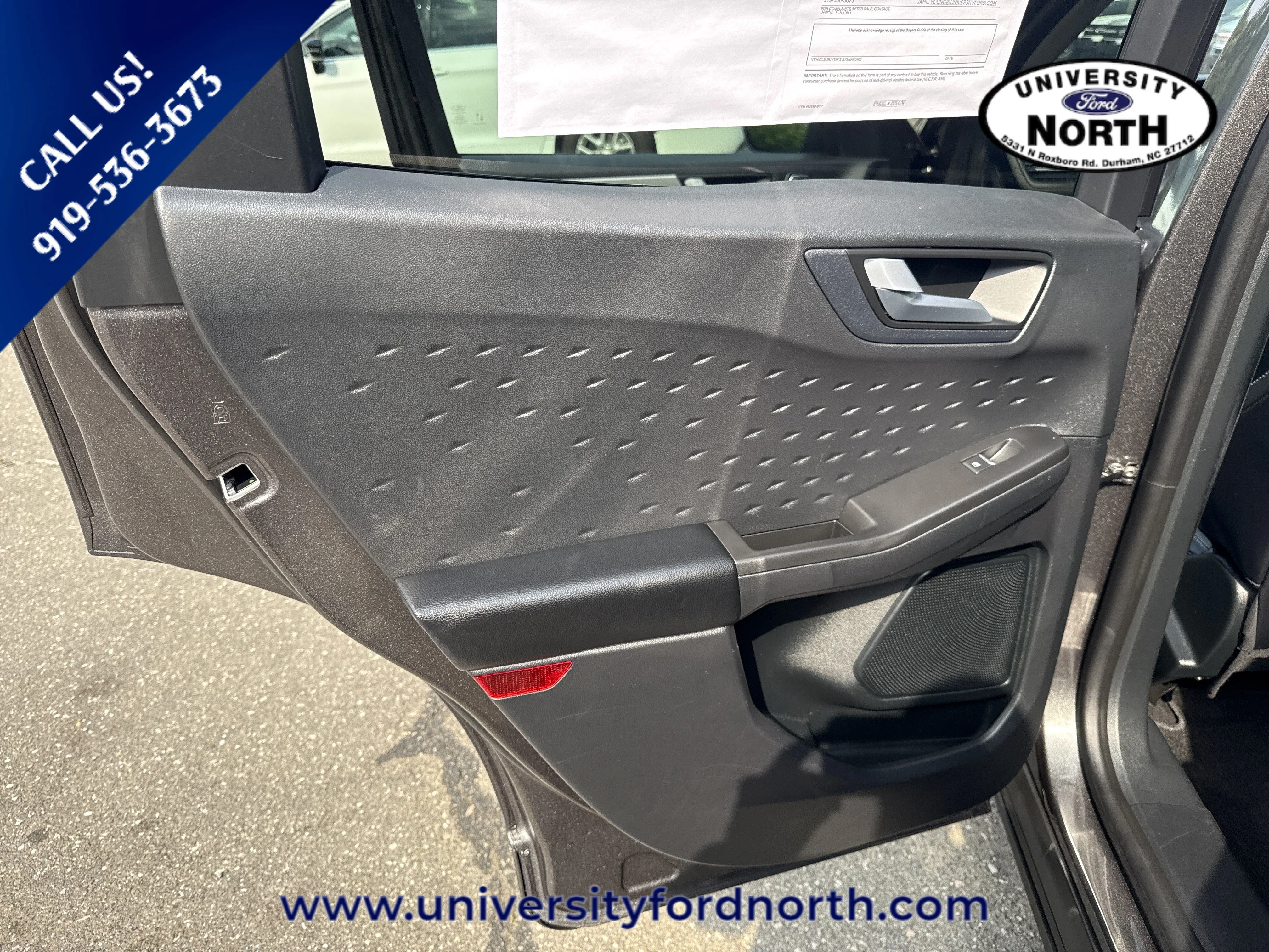 Used 2020 Magnetic Metallic Ford SEL image 31