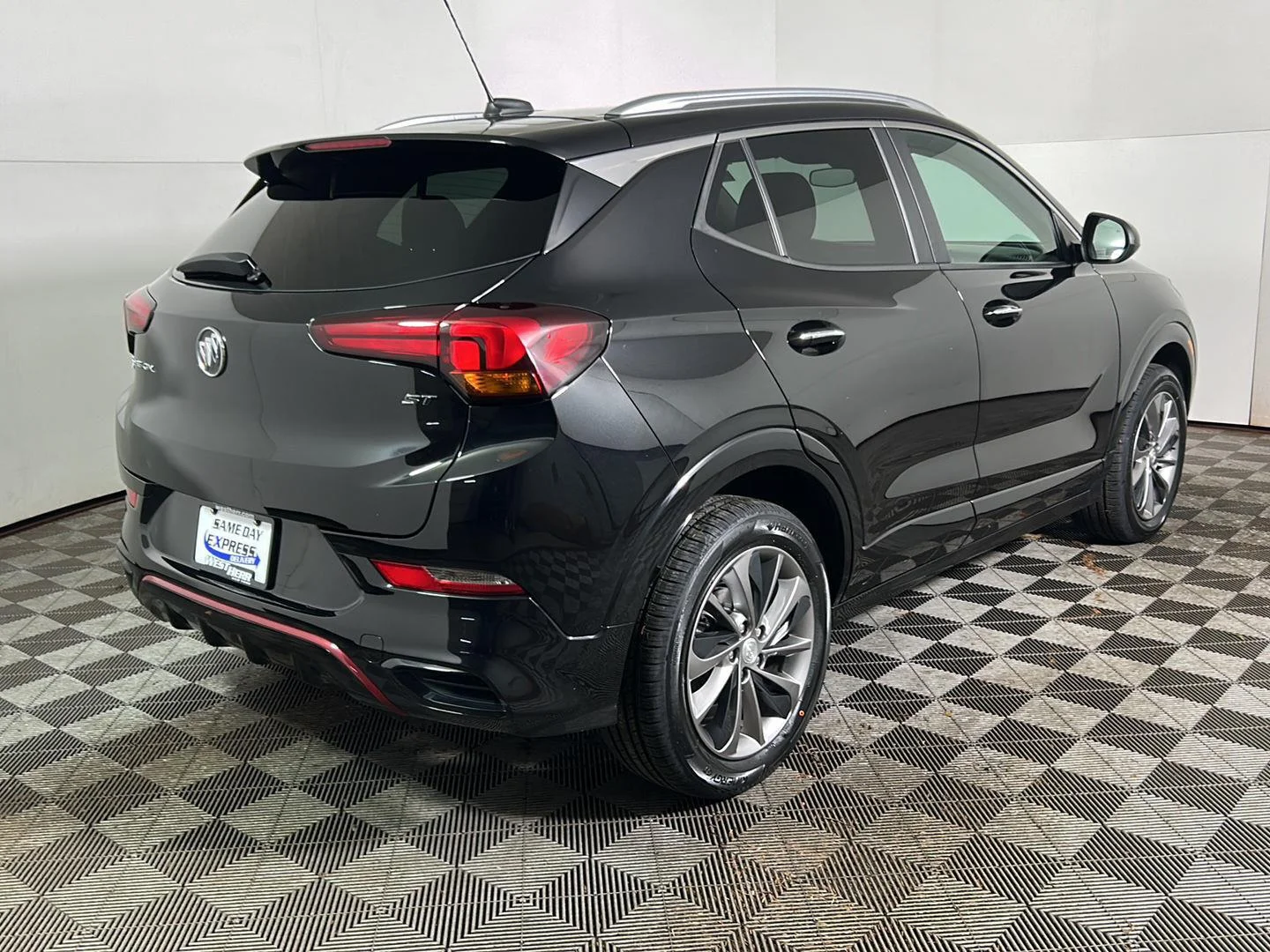 Used 2021 Ebony Twilight Metallic Buick Select image 6