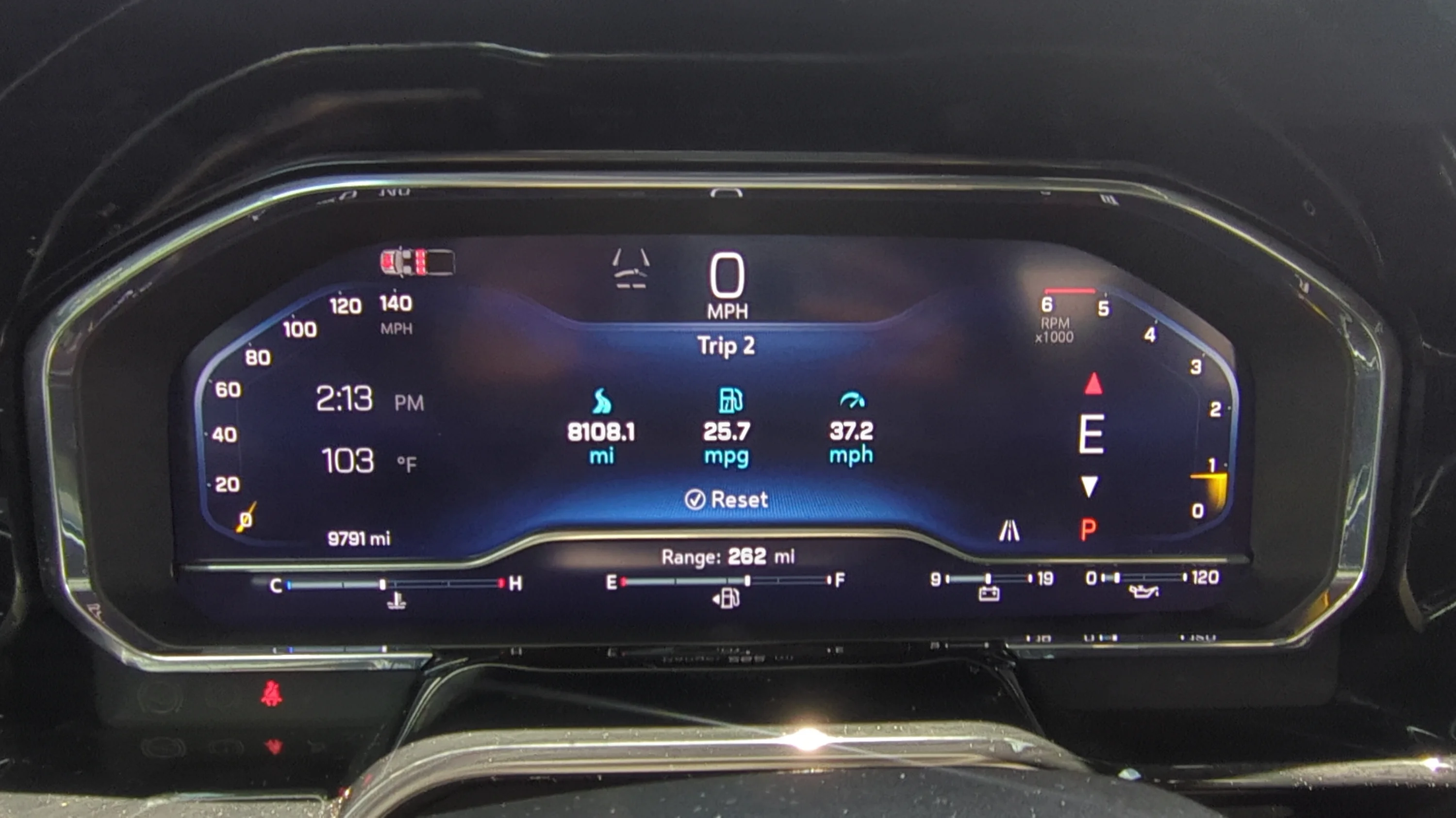 Used 2025 Summit White Chevrolet RST image 22