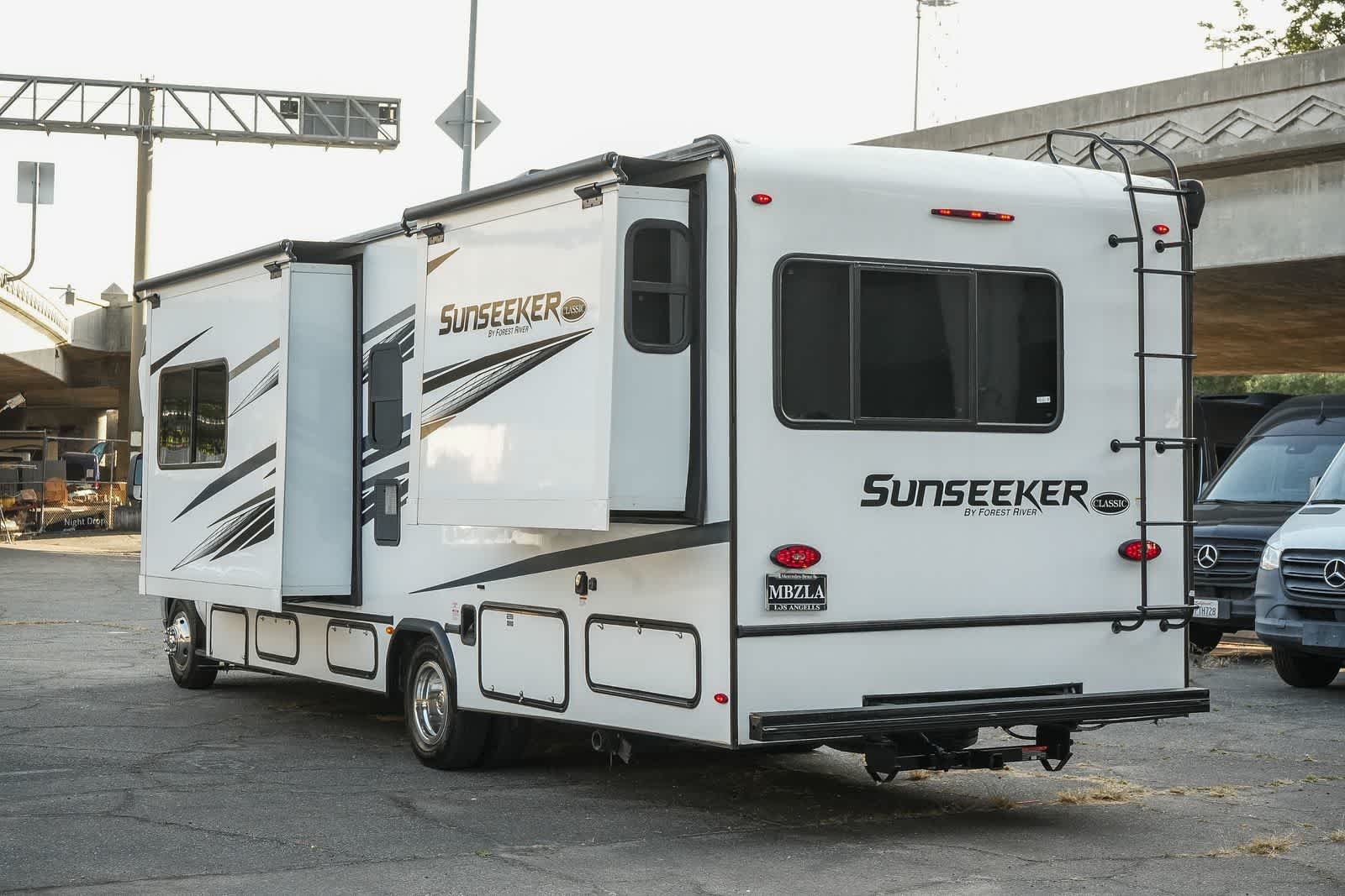 Used 2023 Oxford White Ford  image 11