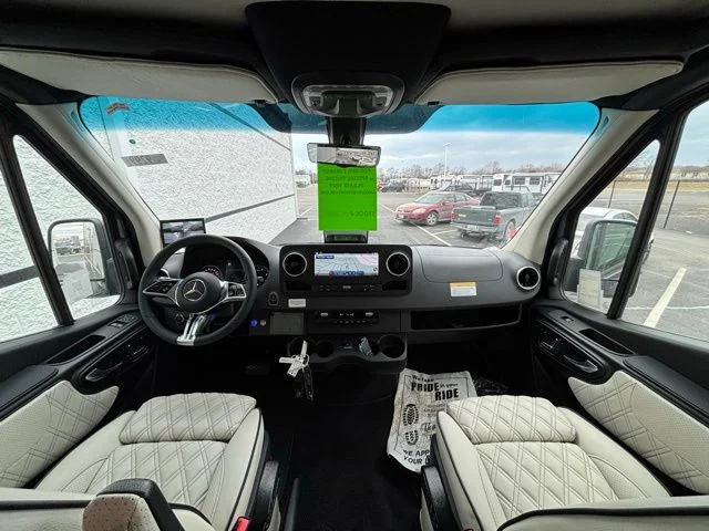 New 2026 Grey Mercedes-Benz Discovery Cross Country image 25