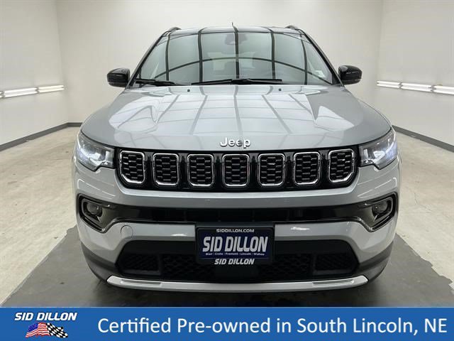 Used 2025 Silver Zynith Met Jeep Limited image 2