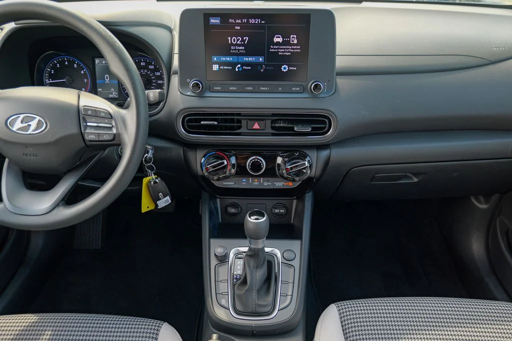Used 2023 Abyss Black Pearl Hyundai SE image 46
