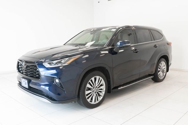 Used 2024  Toyota Platinum image 37