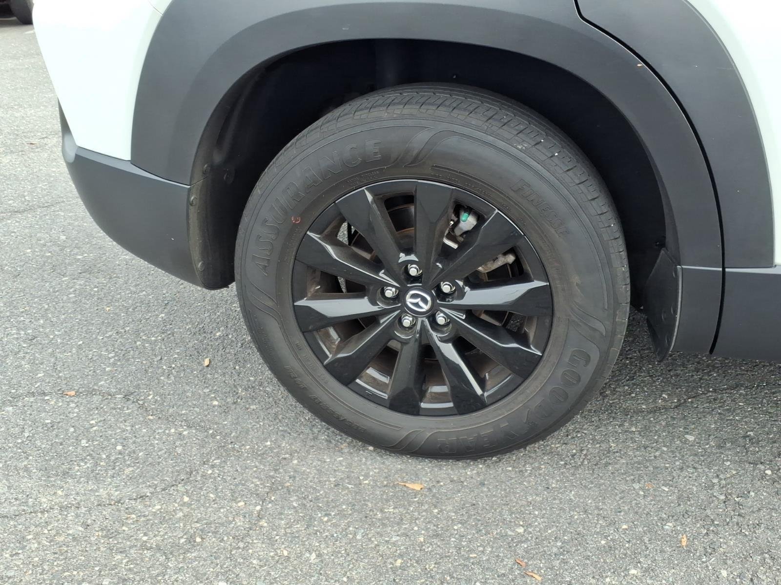 Used 2025 Wind Chill Pearl Mazda 2.5 S Preferred Package image 11
