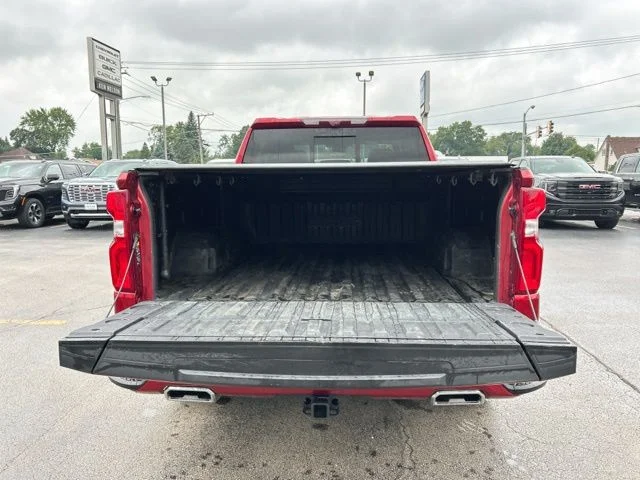 Used 2024 Red Chevrolet High Country image 10