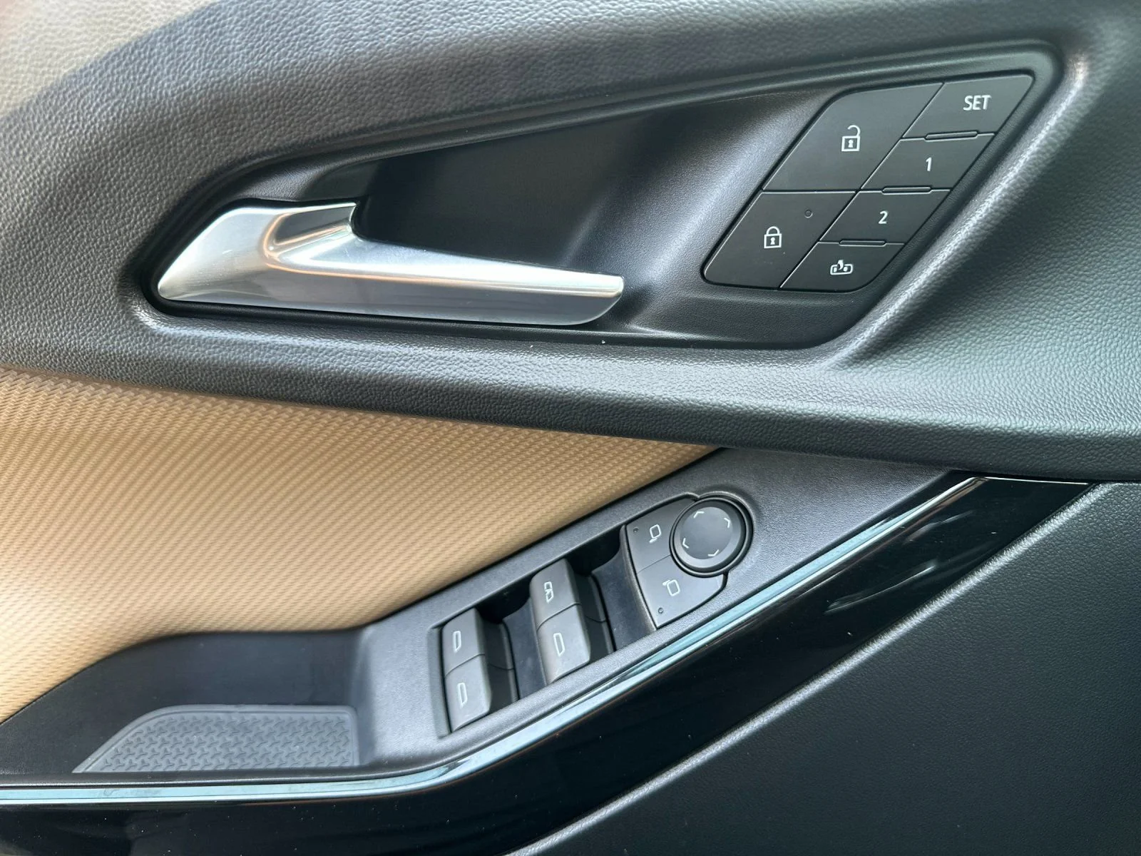2026 Chevrolet Equinox ACTIV - Photo 11