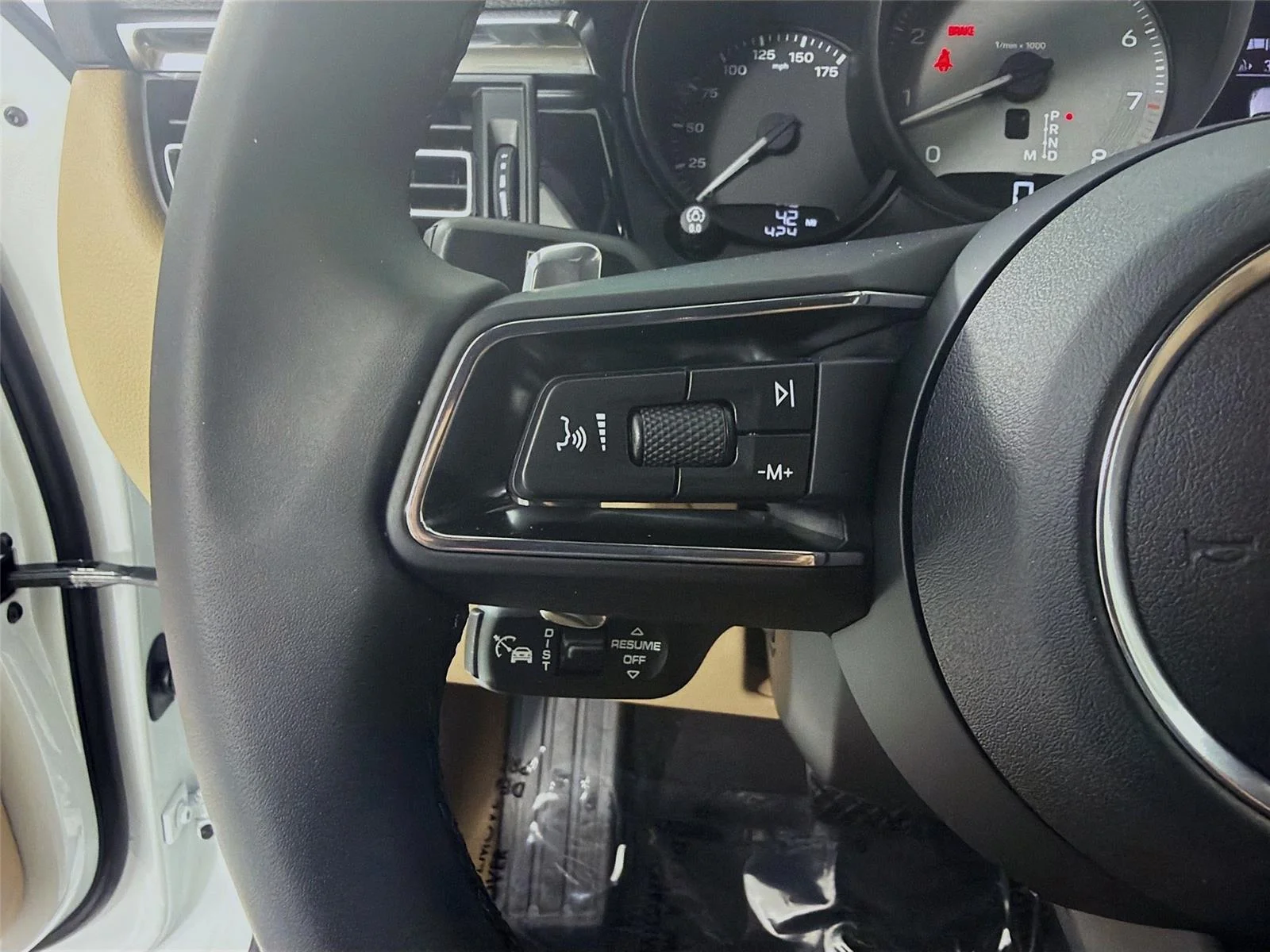 2026 Porsche Macan S - Photo 12