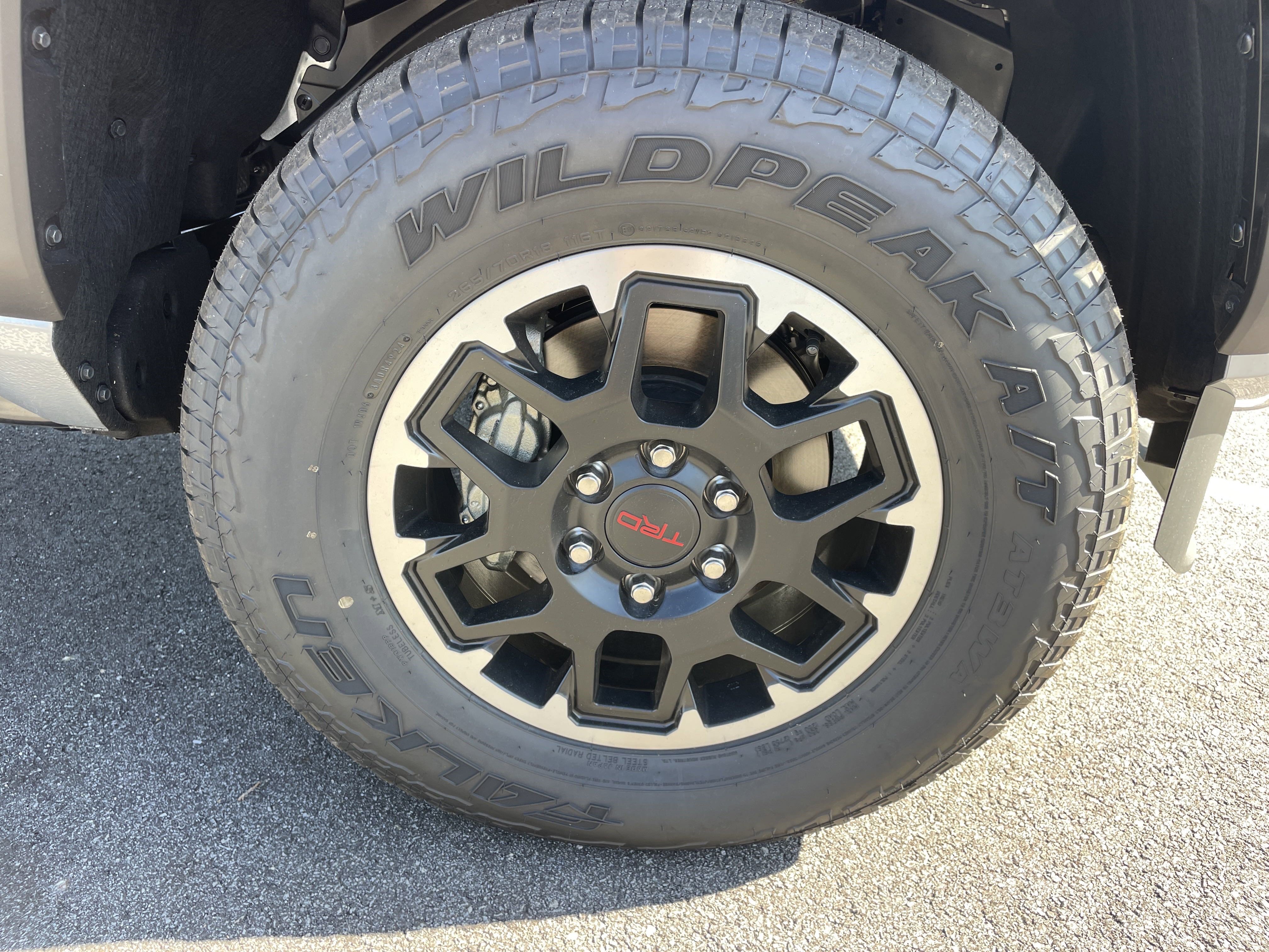 2025 Toyota Tacoma TRD Off Road - Photo 20