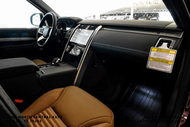 2026 Land Rover Discovery Gemini Edition - Photo 11