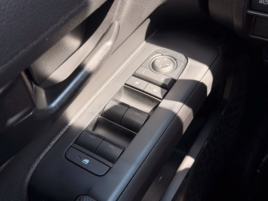 Used 2025 Silver Toyota SR5 image 22