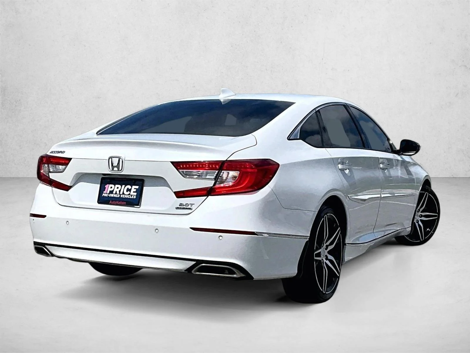 Used 2021 Platinum White Pearl Honda Touring image 2