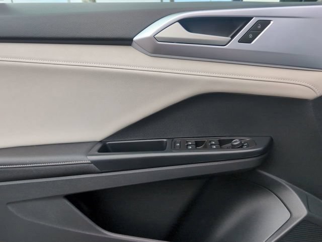 2025 Volkswagen Taos SE - Photo 21