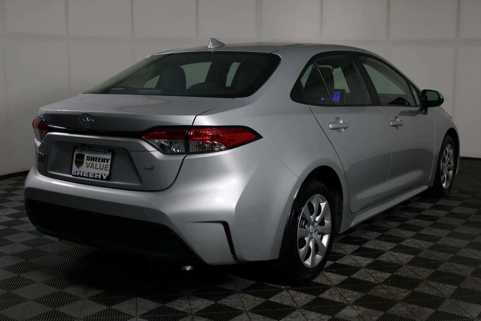 Used 2023 Silver Toyota LE image 8