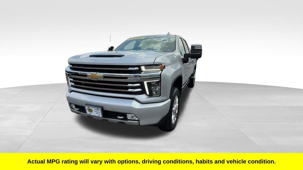 Used 2022 Silver Chevrolet High Country image 2