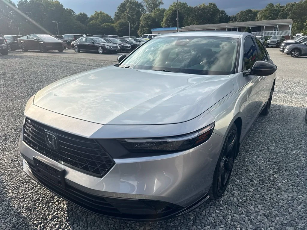 Used 2024 Silver Honda Sport-L image 1