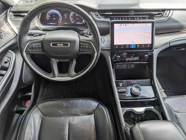 Used 2022 Silver Jeep Limited image 10