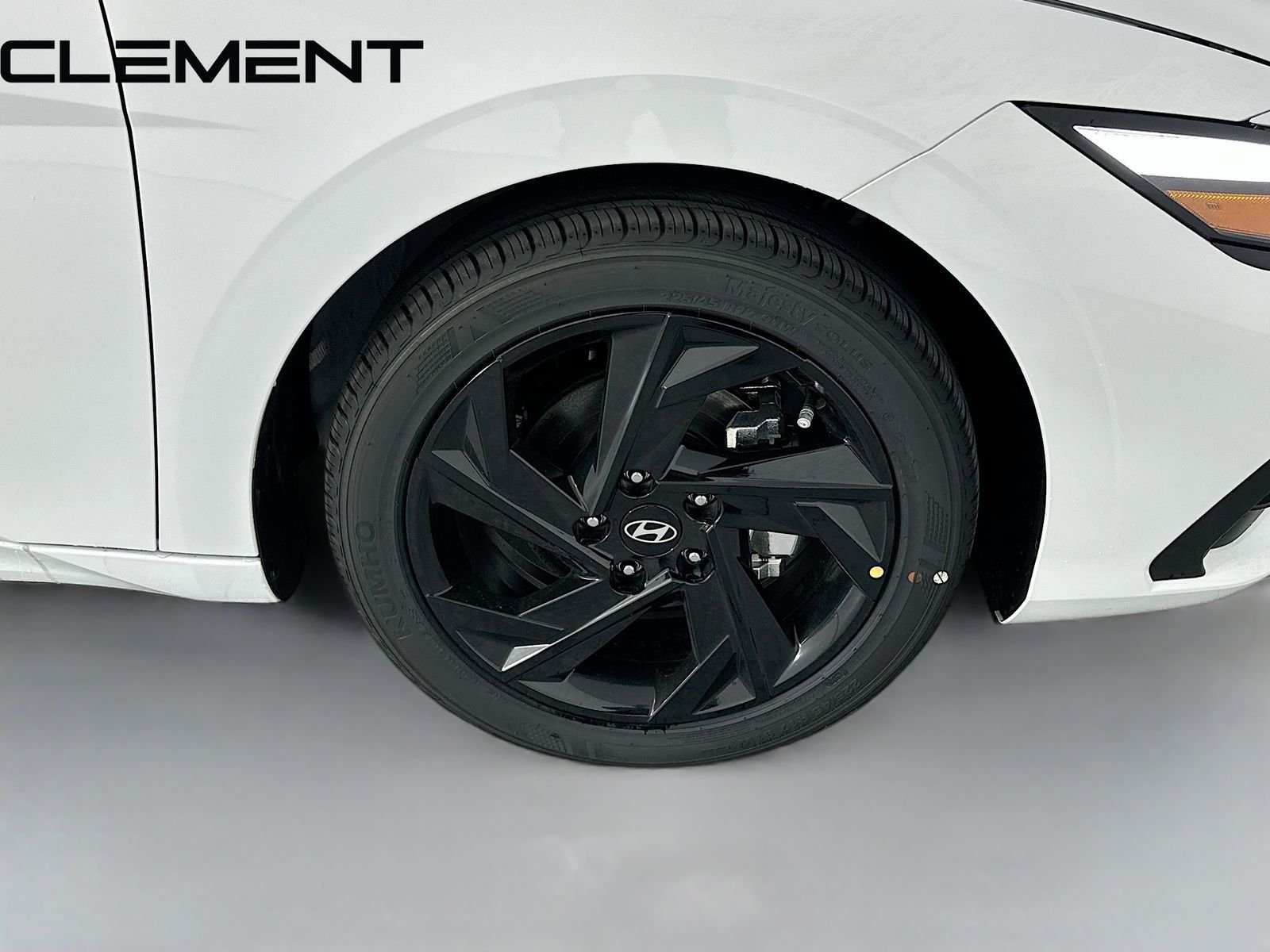 Used 2026 White Hyundai SEL Sport image 35