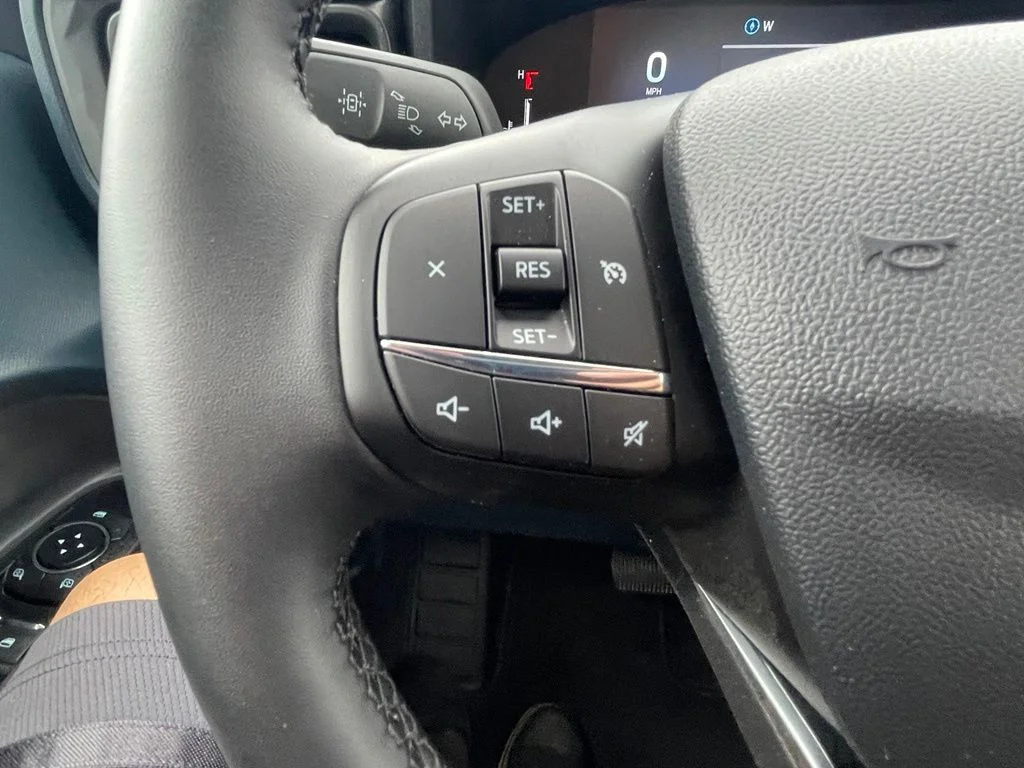 Used 2026 Orange Ford XLT image 16