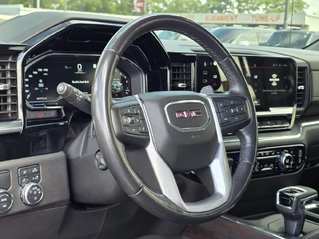 Certified Used 2023 Onyx Black GMC SLT image 28