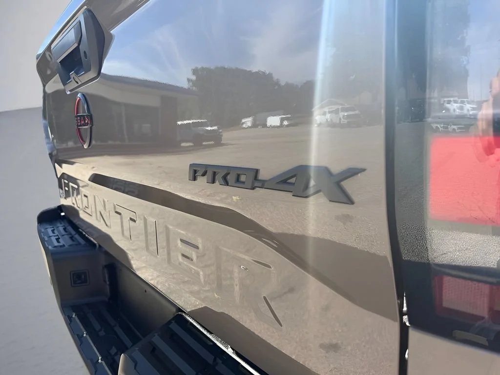 Used 2023  Nissan PRO-4X image 36