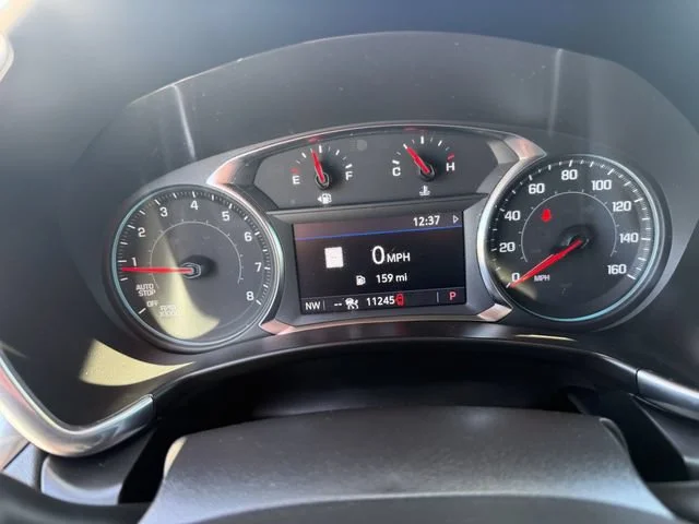 Used 2024 Iridescent Pearl Tricoat Chevrolet Premier image 22