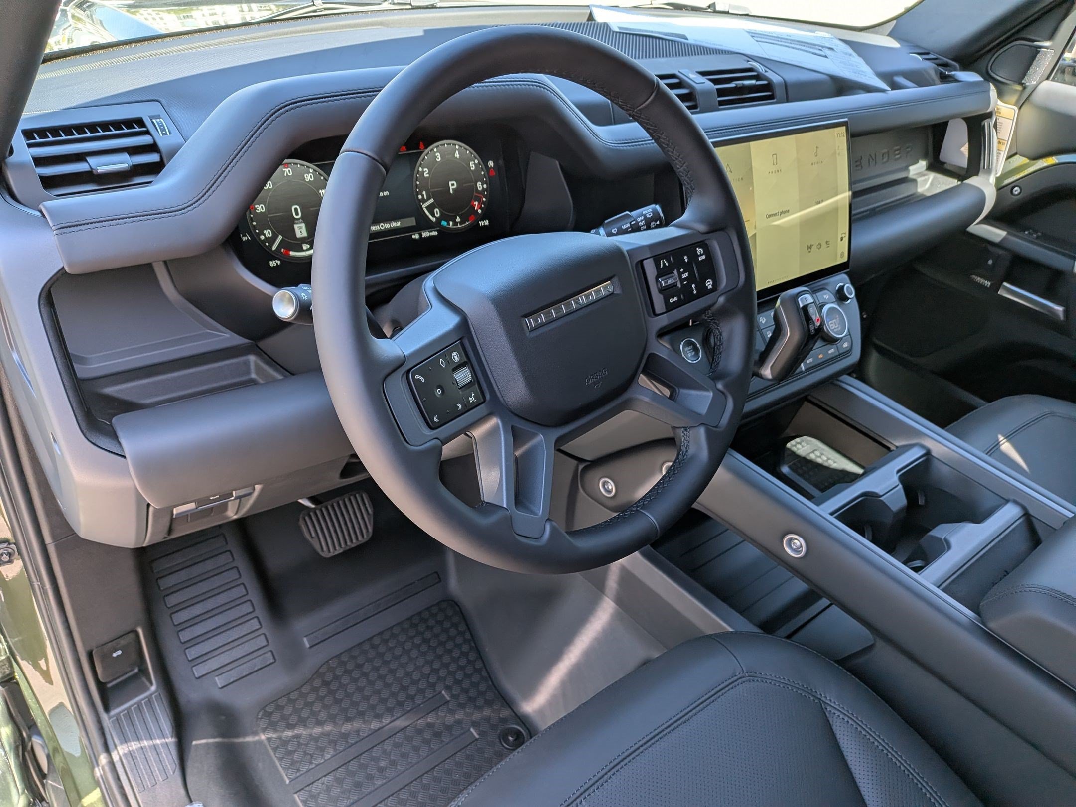 New 2026 Woolstone Green Land Rover P400 X-Dynamic SE image 14