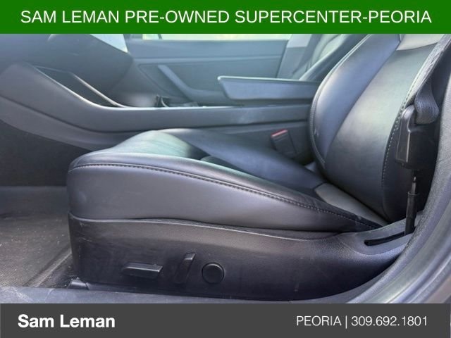 Used 2020 Gray Tesla Standard Range Plus image 8
