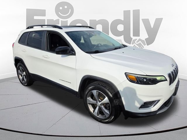 Used 2022 White Jeep Limited image 3