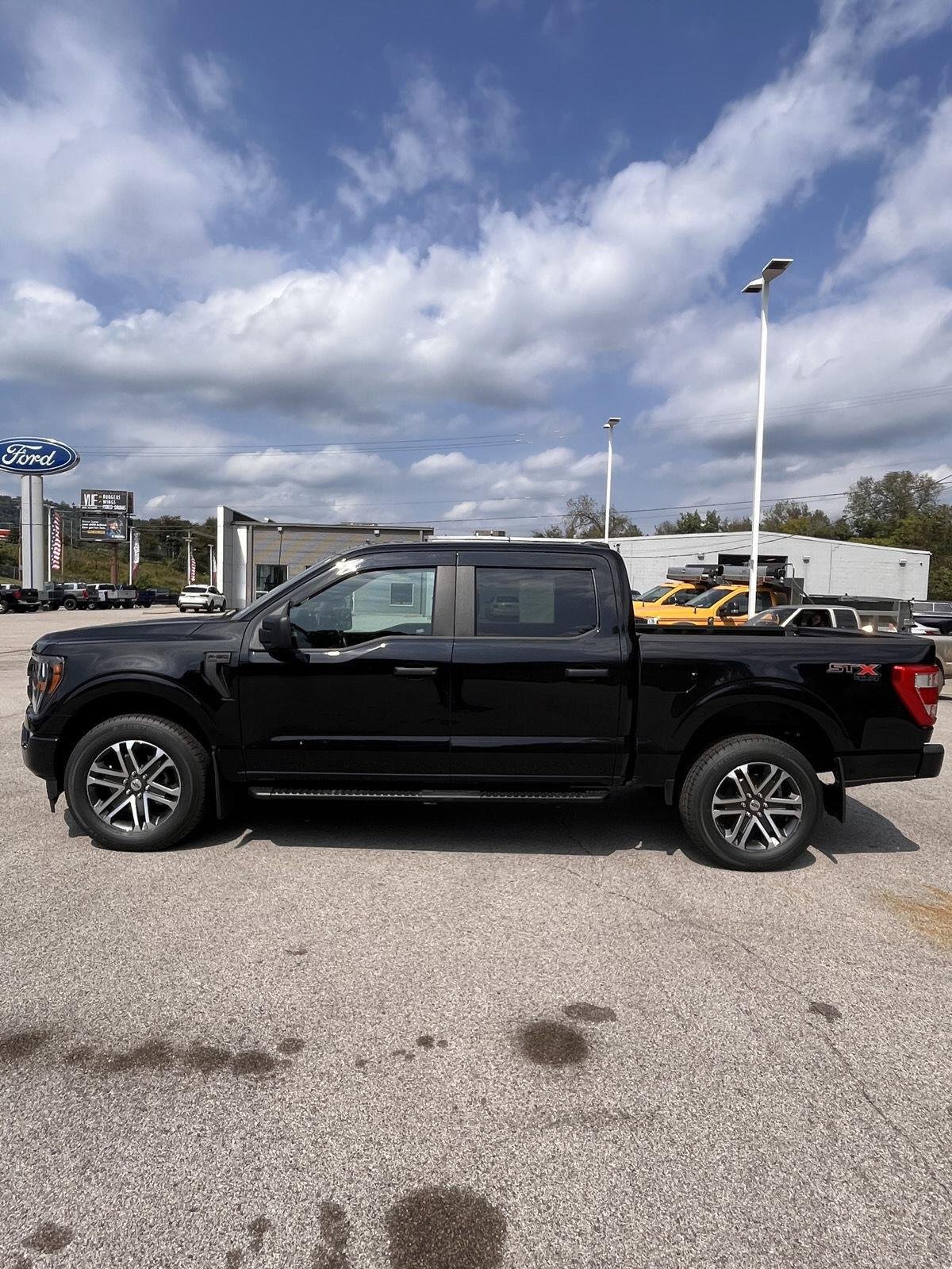 Used 2023 Agate Black Ford XL image 7