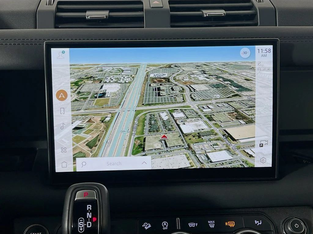 2024 Land Rover Defender X-Dynamic SE - Photo 13