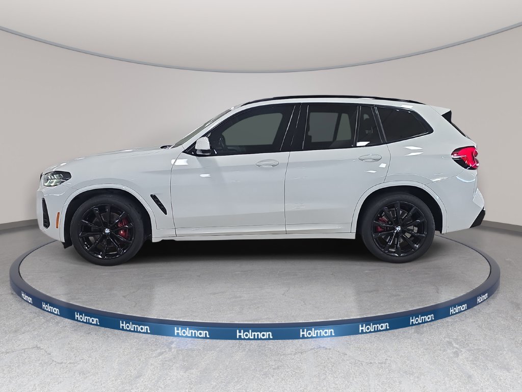 Used 2024 Alpine White BMW sDrive30i image 11