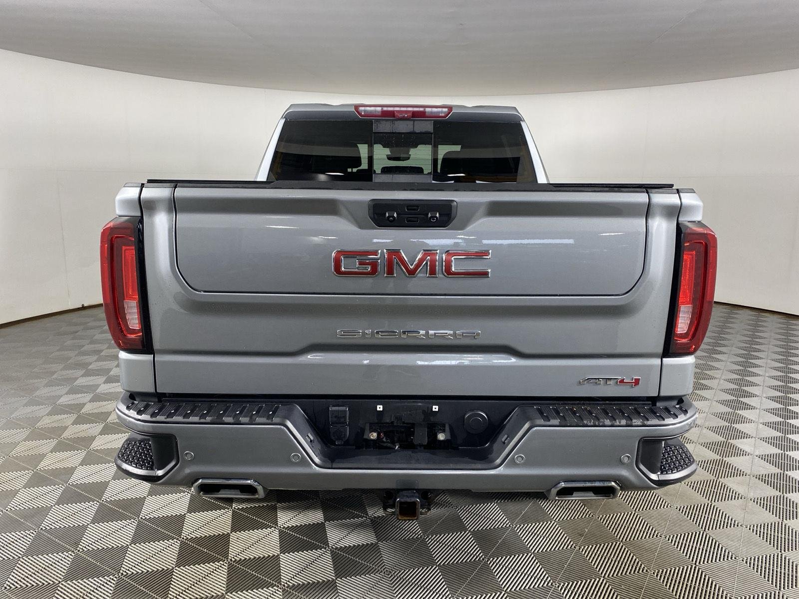 Used 2024 Sterling Metallic GMC AT4 image 15