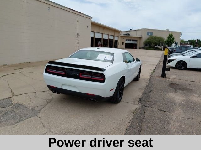 Used 2023 White Dodge R/T image 4