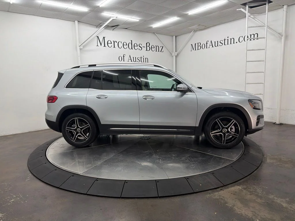 New 2026 Silver Mercedes-Benz GLB 250 image 8