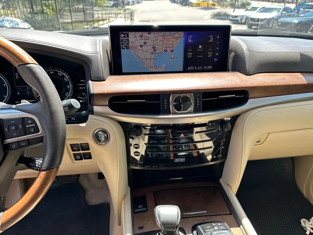 Used 2020 White Lexus 570 image 22