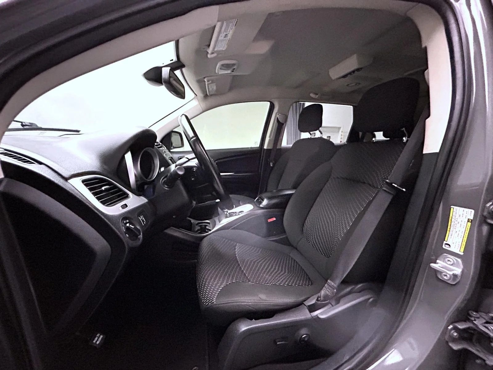 Used 2020 Gray Dodge SE image 10
