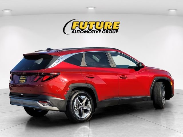 Used 2025 Red Hyundai SEL image 4