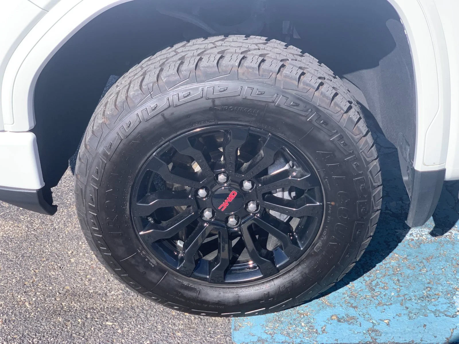 Used 2022 Summit White GMC AT4X image 31