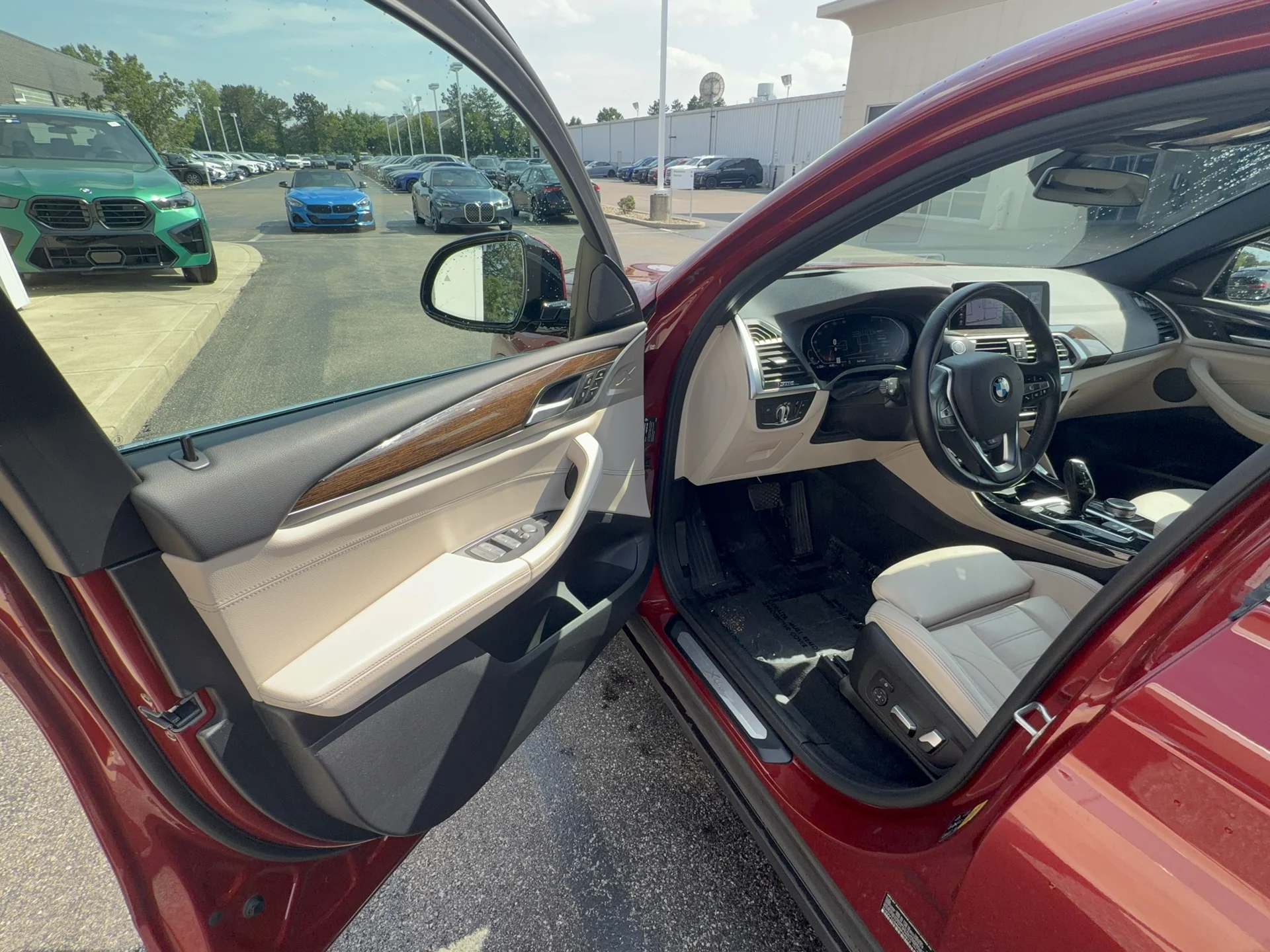 Used 2021 Flamenco Red Metallic BMW xDrive30i image 7